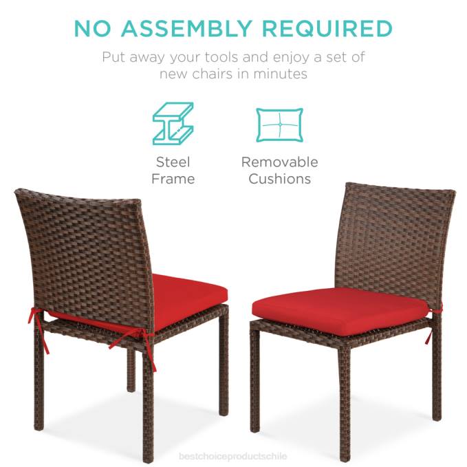 vida al aire libre | Best Choice Products Juego de 4 sillas de mimbre apilables para exteriores con cojines, resistentes a los rayos UV. rojo marrón08BN1426